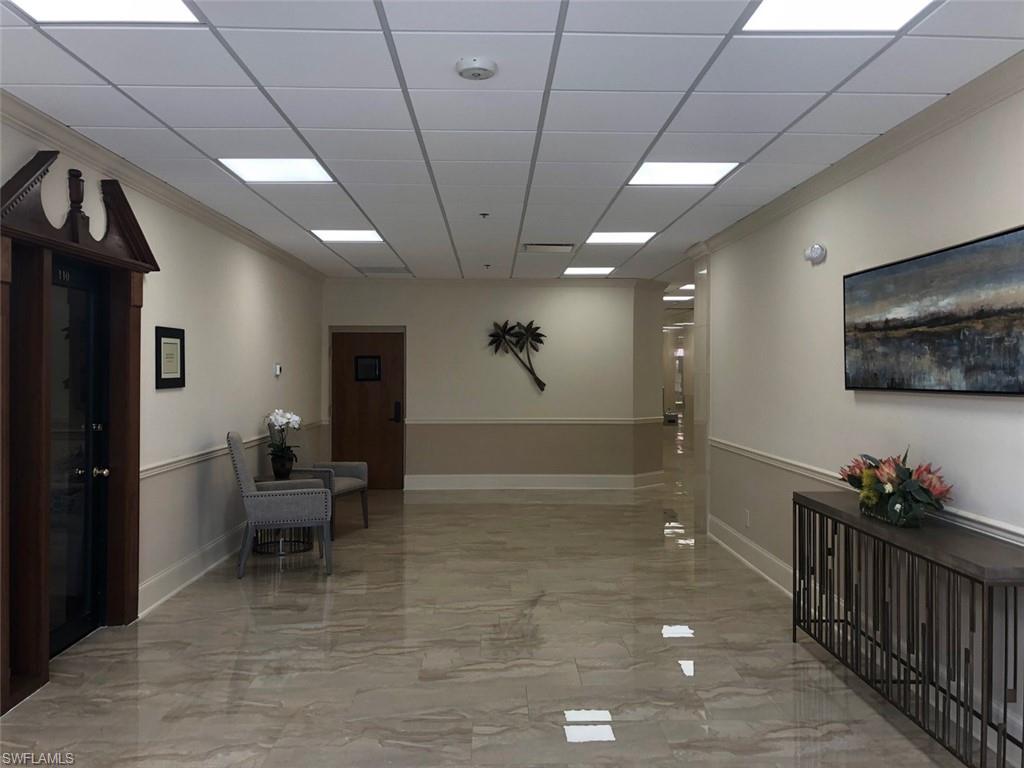 2375 Tamiami TRL N 304