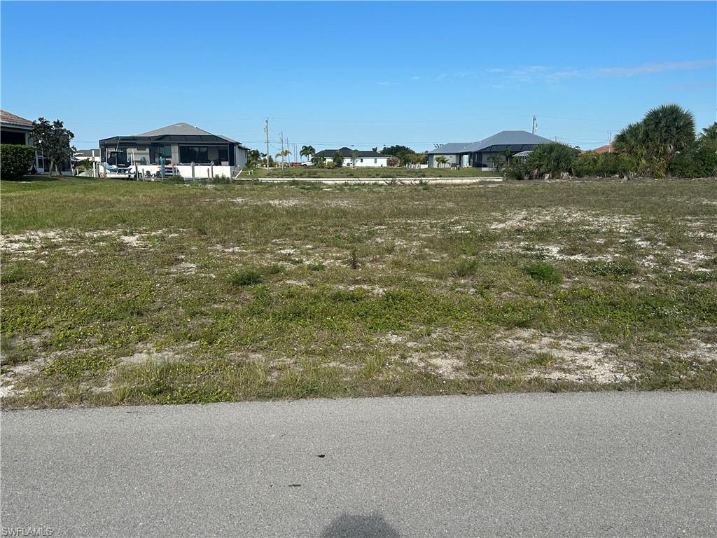 CAPE CORAL - Land
