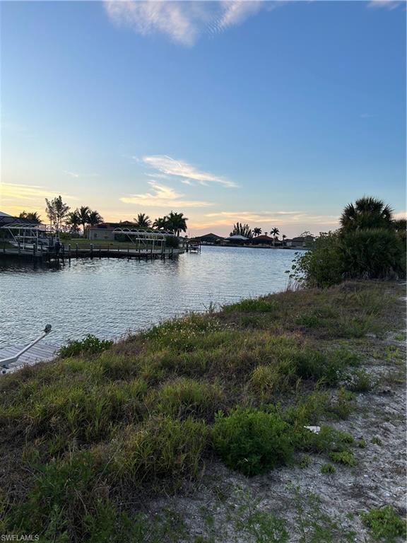 CAPE CORAL - Land