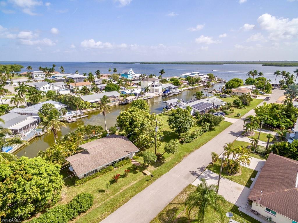 ISLAND HARBORS - Residential