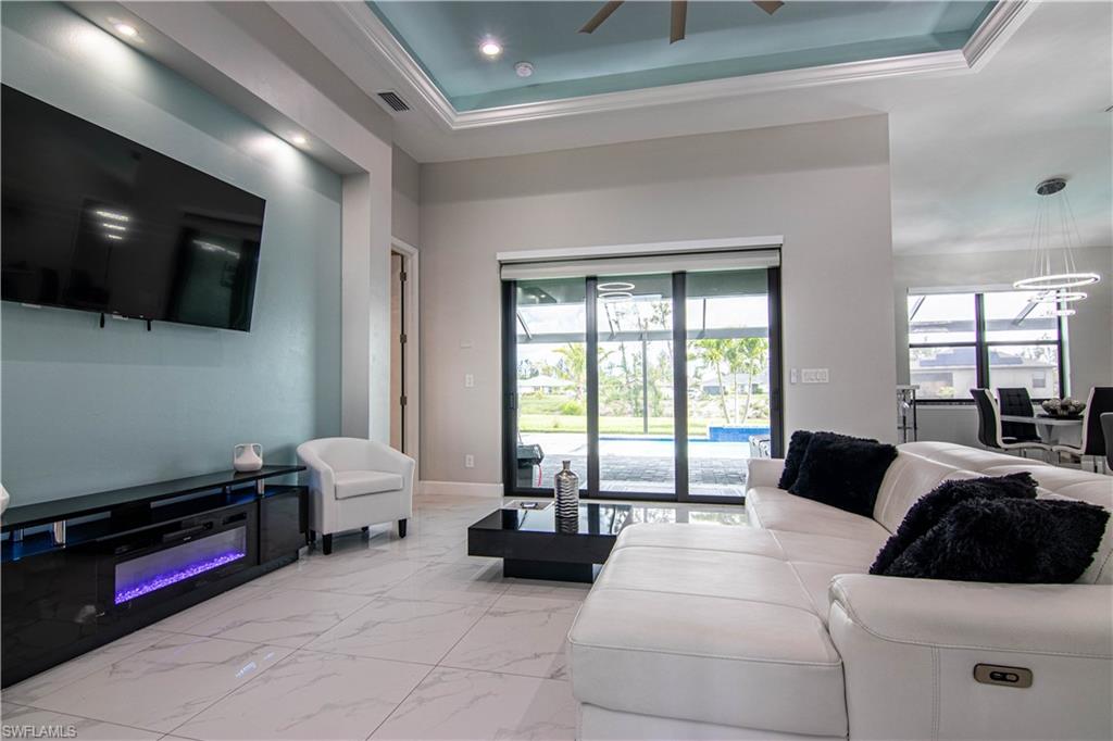 CAPE CORAL - Residential Lease