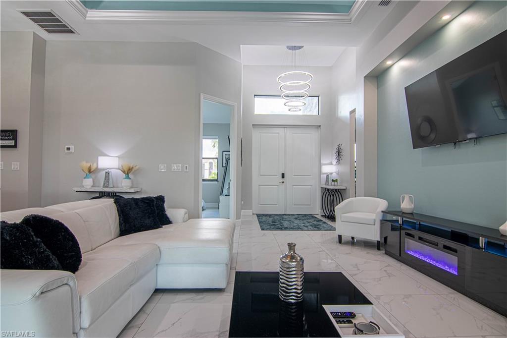 CAPE CORAL - Residential Lease