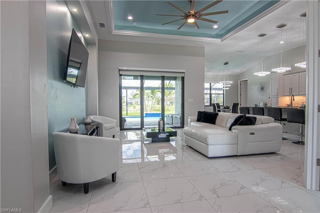 CAPE CORAL - Residential Lease