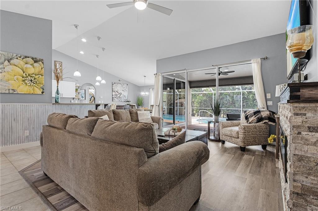 CAPE CORAL - Residential