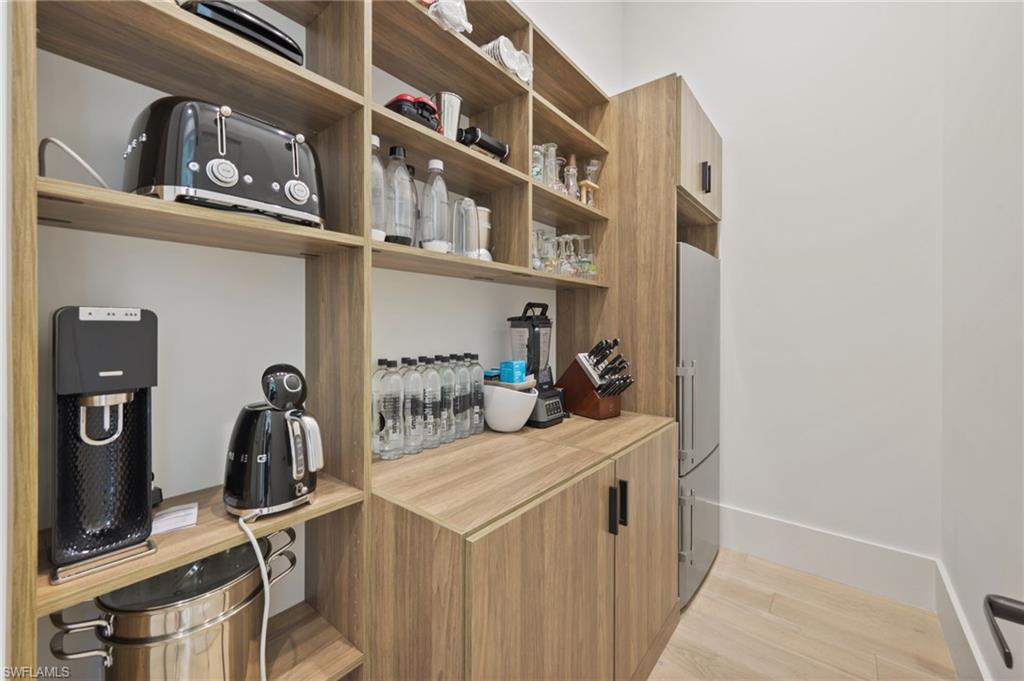 QUAIL WEST - Residential