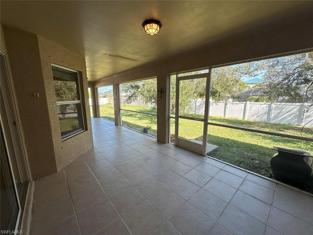 CAPE CORAL - Residential