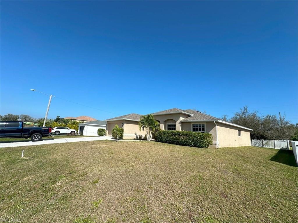 CAPE CORAL - Residential