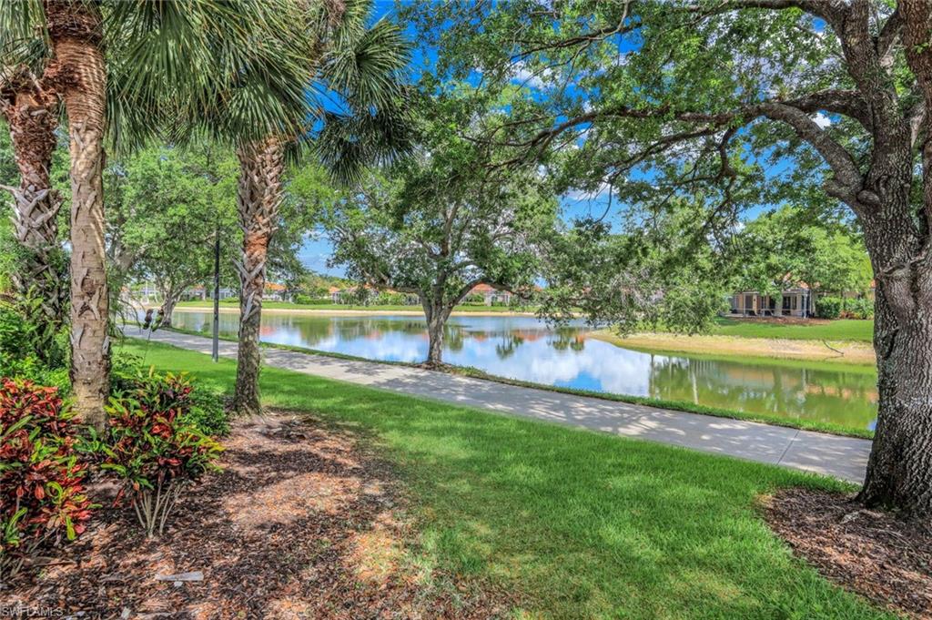 VILLAGE WALK - Residential