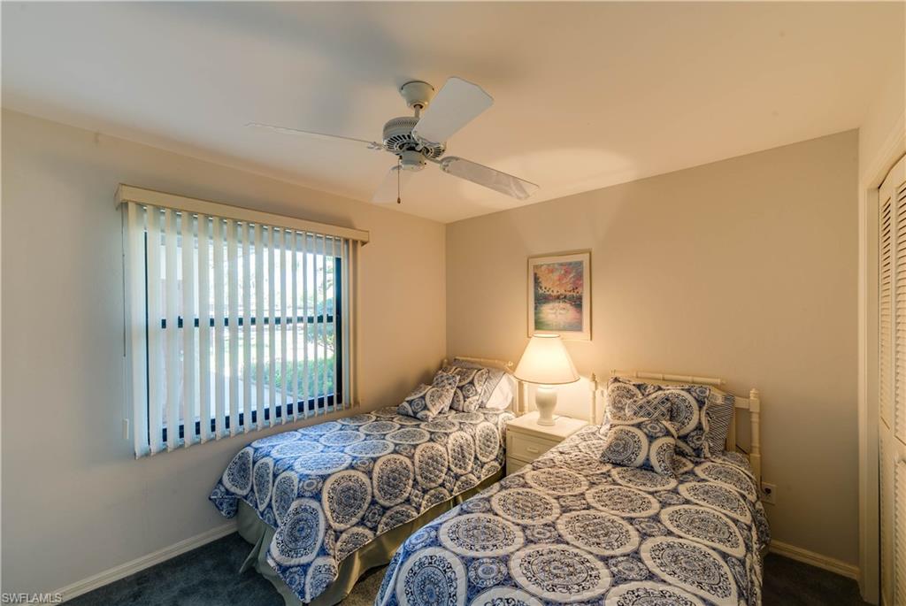 COUNTRY MANOR - Residential