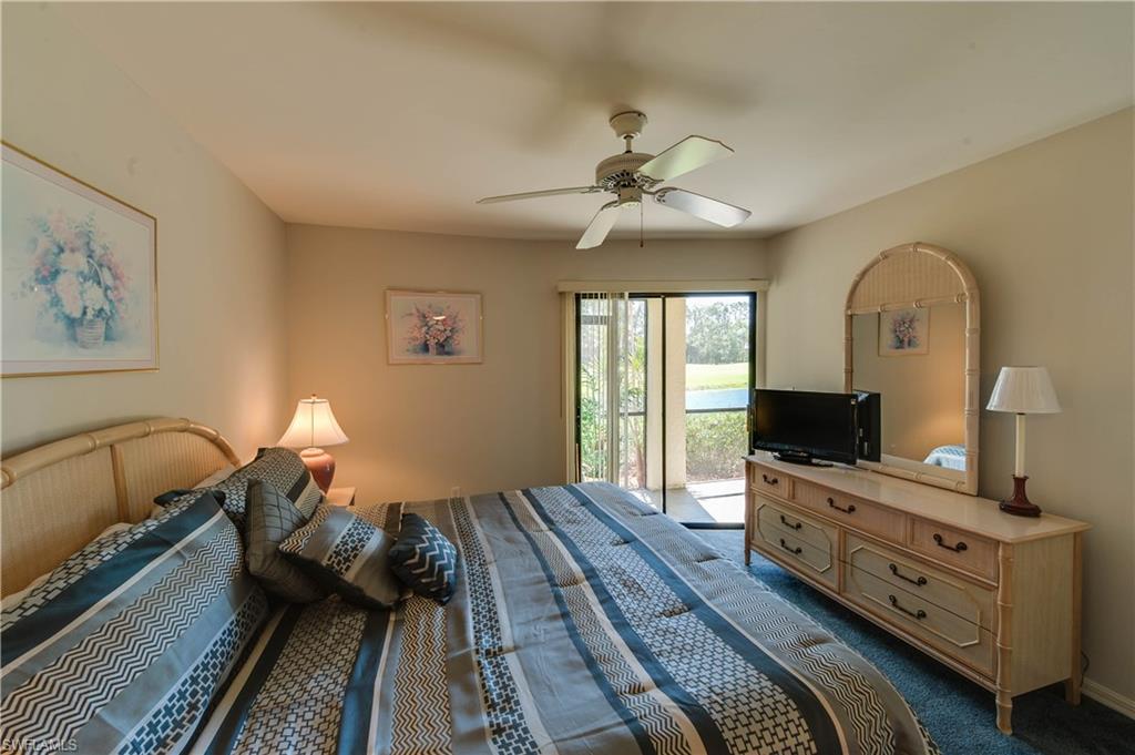 COUNTRY MANOR - Residential