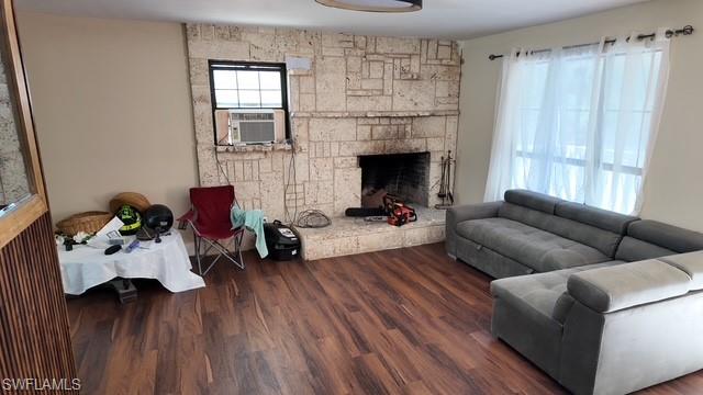 NAPLES 701 - Residential