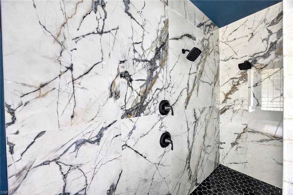 HENDRY CREEK - Residential