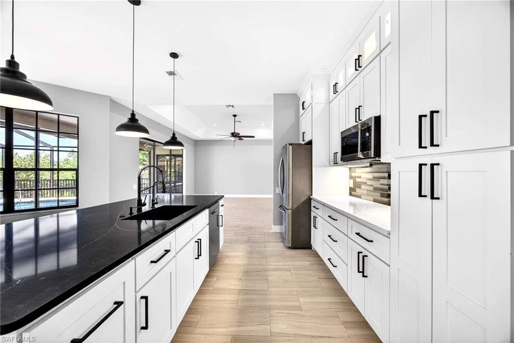 HENDRY CREEK - Residential