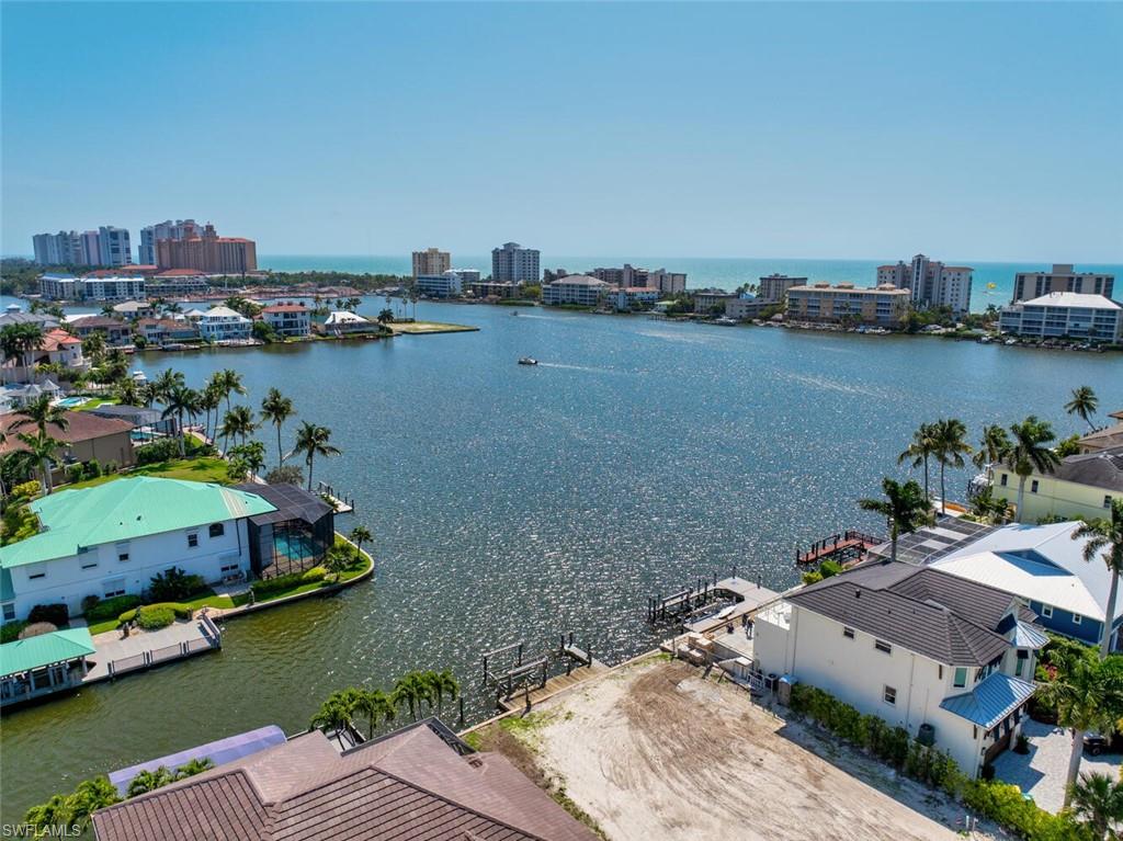 348 Lagoon AVE