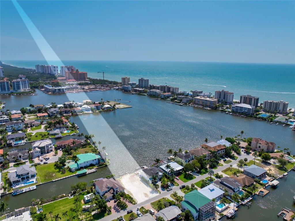 348 Lagoon AVE