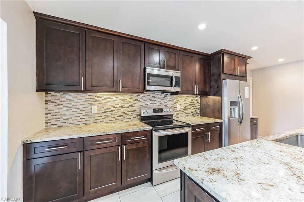 GOLDEN GATE ESTATES - Residential