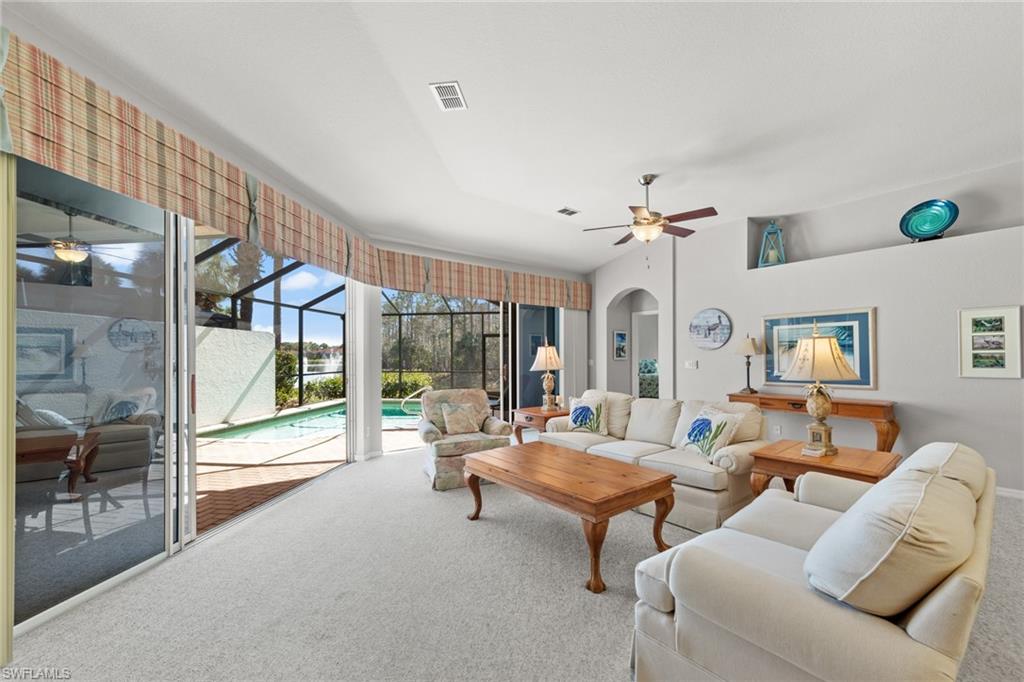 LIGHTHOUSE BAY - Residential