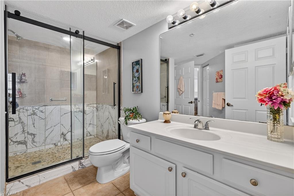 THE RESIDENCE - Residential