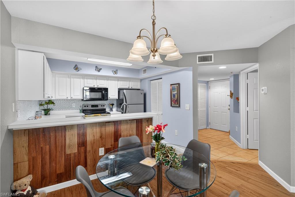 THE RESIDENCE - Residential