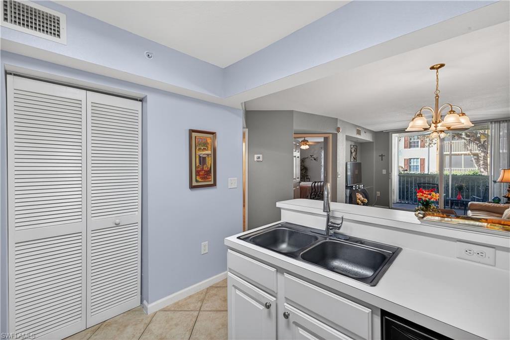 THE RESIDENCE - Residential