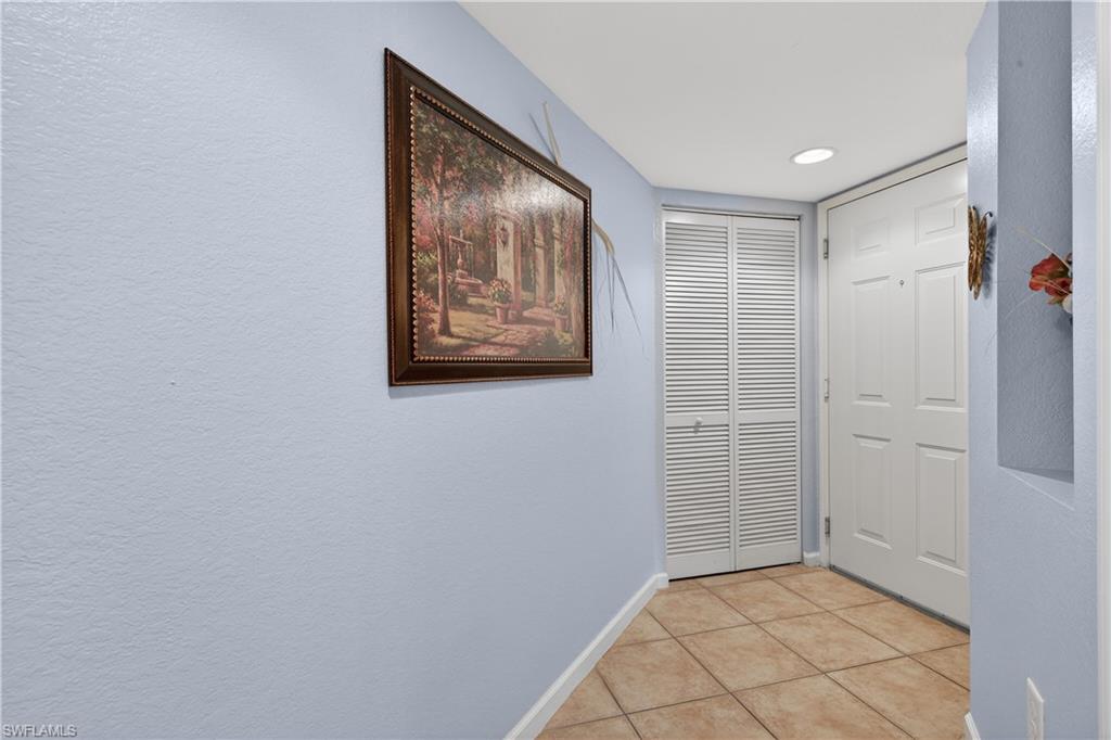 THE RESIDENCE - Residential