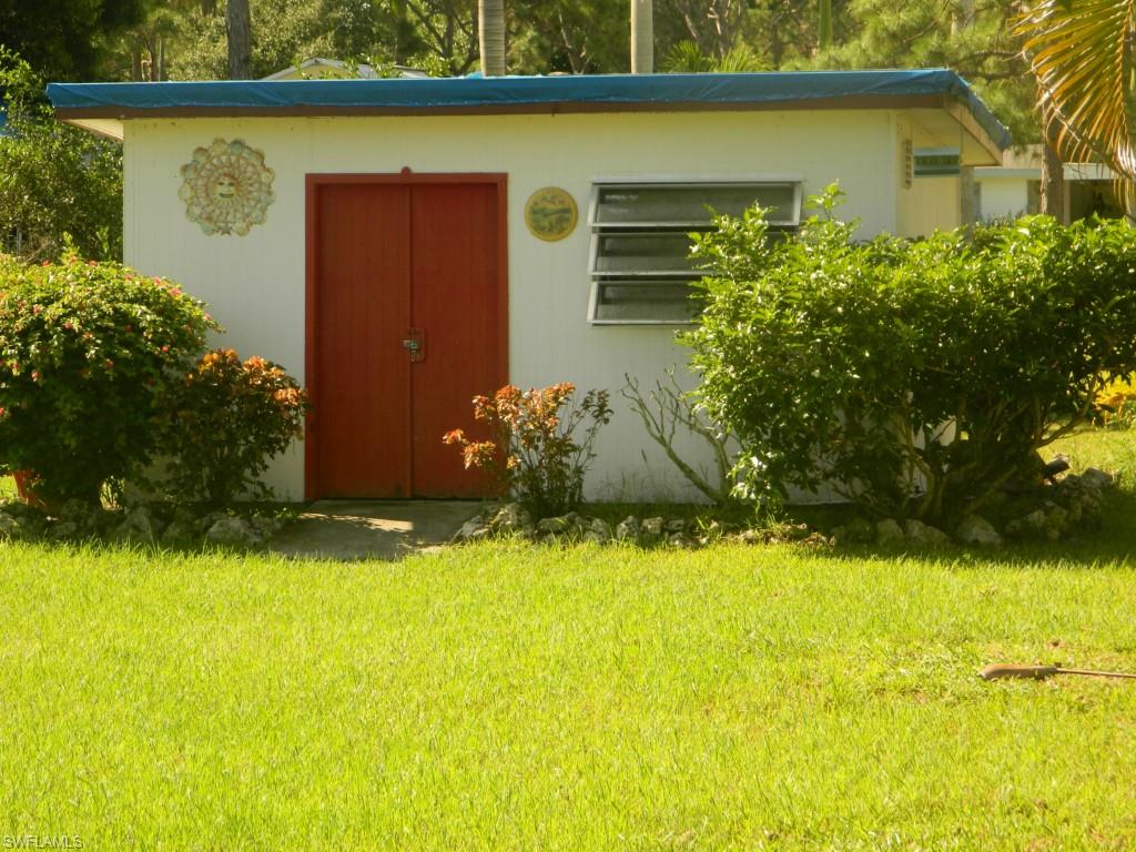 PINE ISLAND TROPICAL HOMESITES - Residential