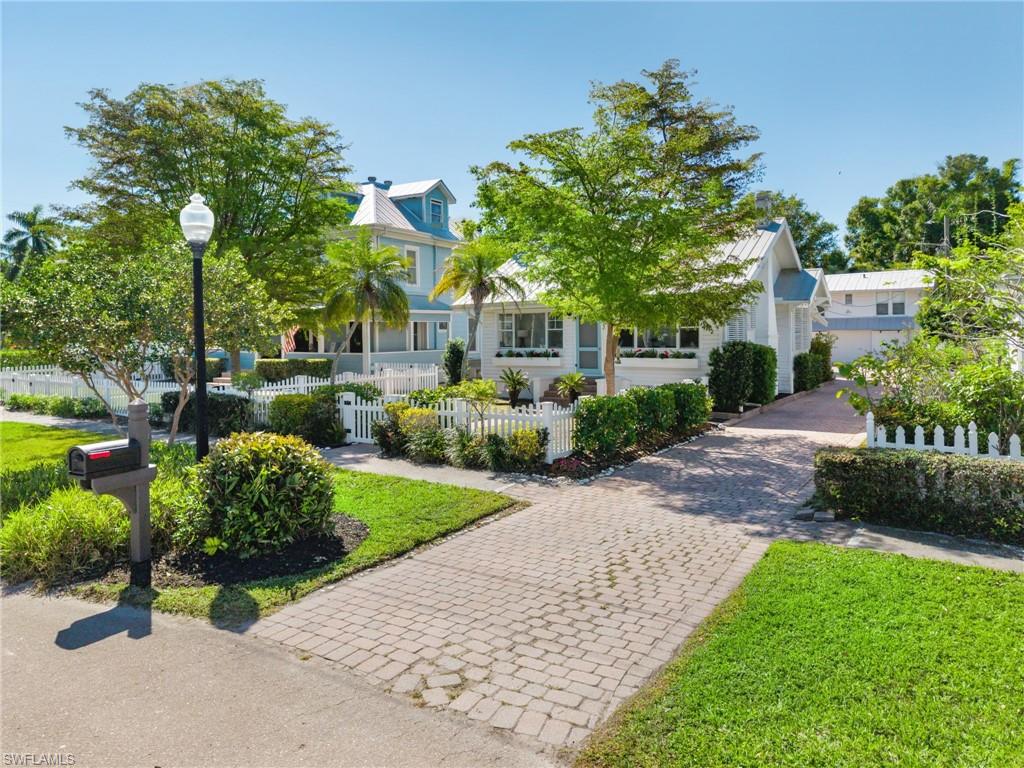 POINCIANA PARK - Residential