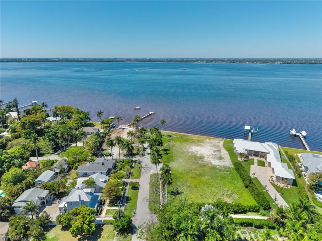 POINCIANA PARK - Residential