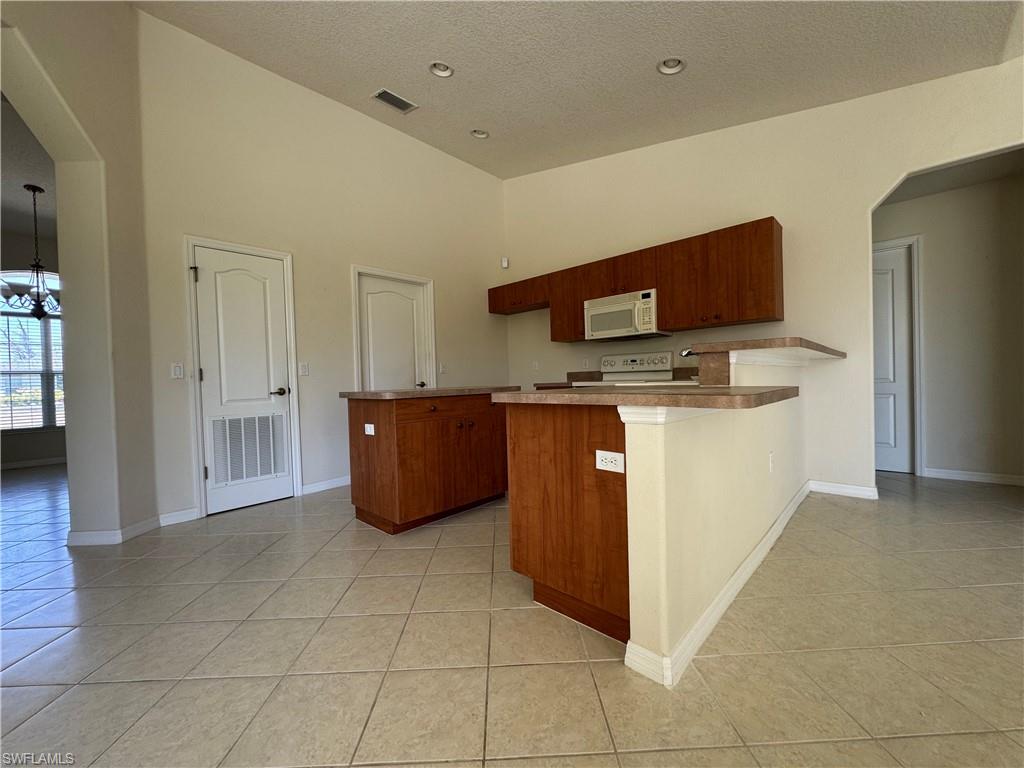 GULF COVE - Residential