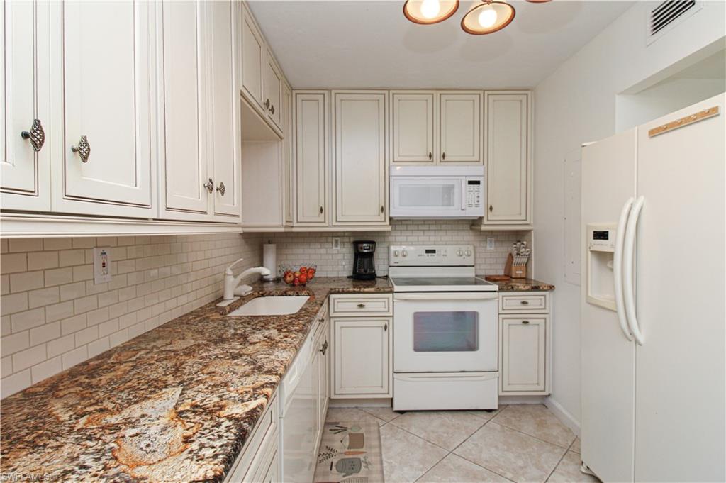 TROPIC SCHOONER APTS - Residential Lease