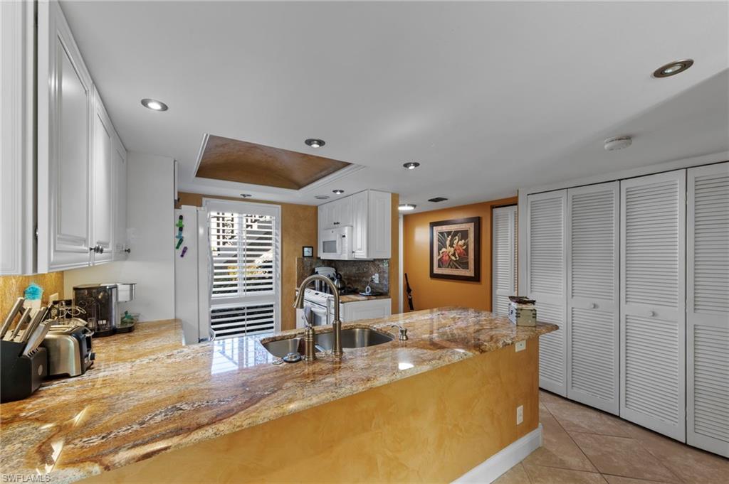 243 Palm DR 1