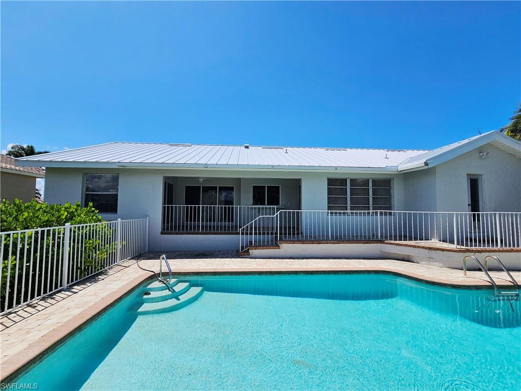 BEACHVIEW COUNTRY CLUB ESTATES - Residential