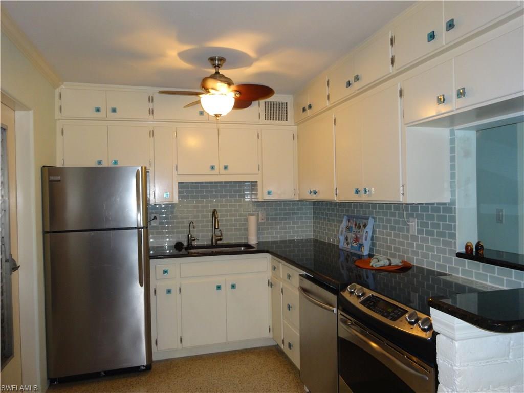 LAKE PARK - Residential