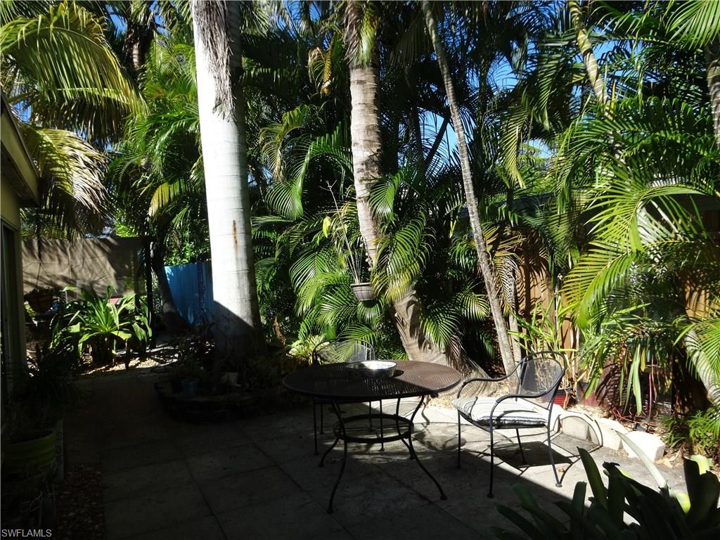 LAKE PARK - Residential