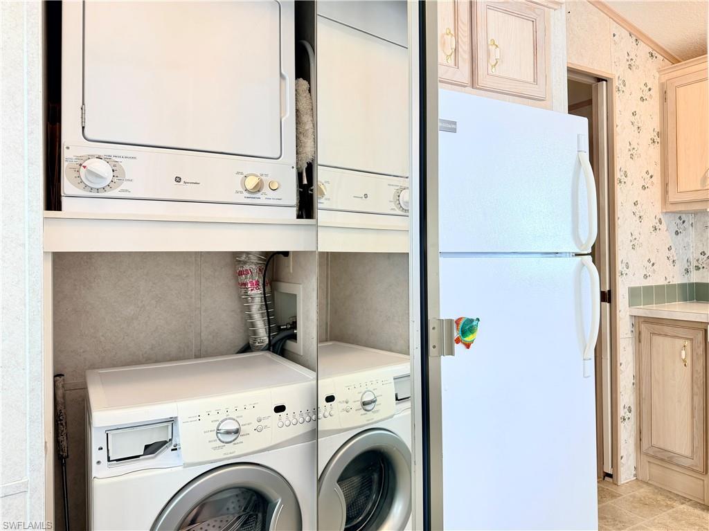 ENCHANTING SHORES - Residential