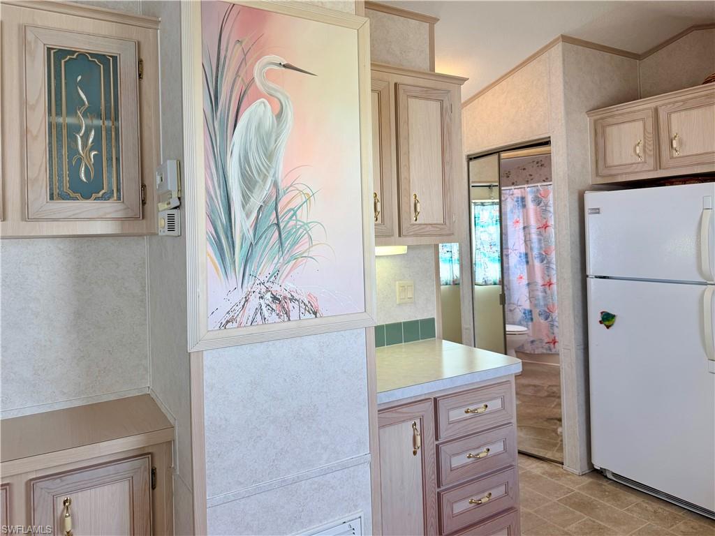 ENCHANTING SHORES - Residential