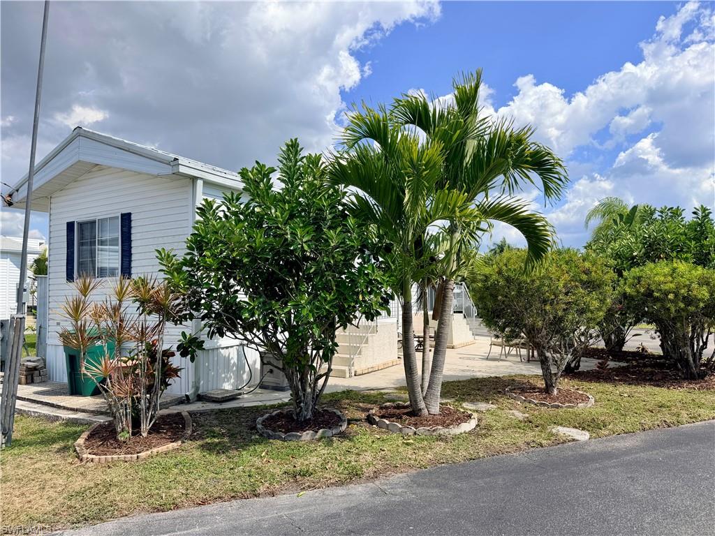 ENCHANTING SHORES - Residential