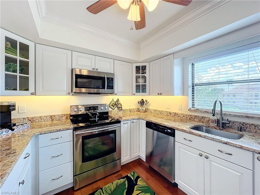 TIFFANY COURT - Residential