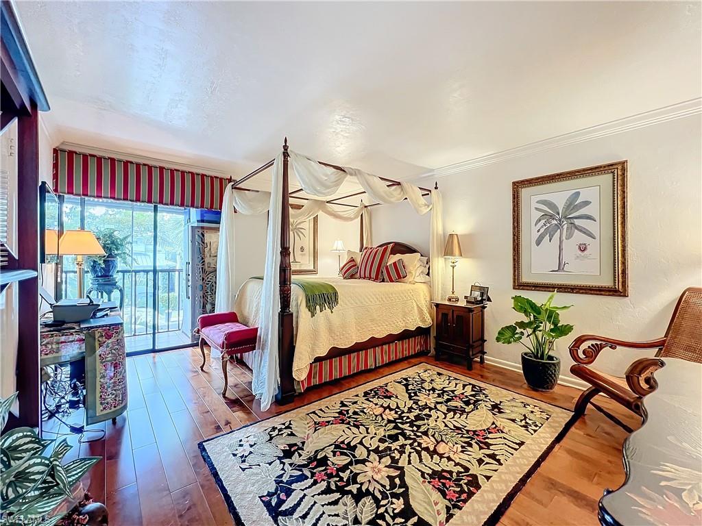 TIFFANY COURT - Residential