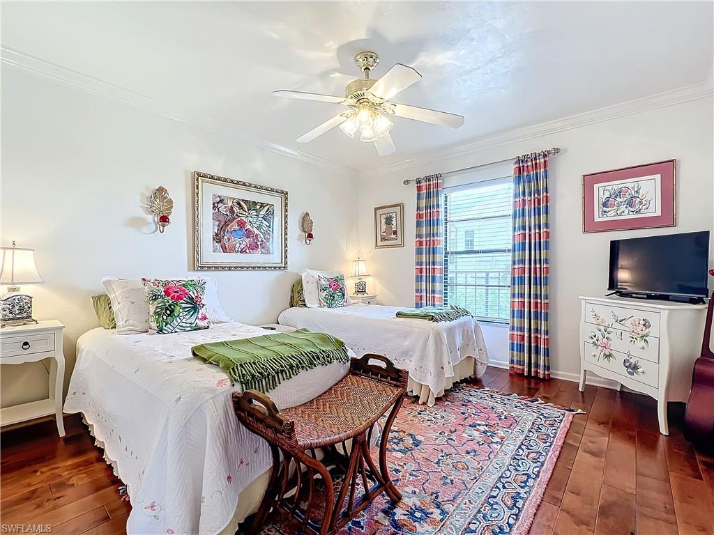 TIFFANY COURT - Residential