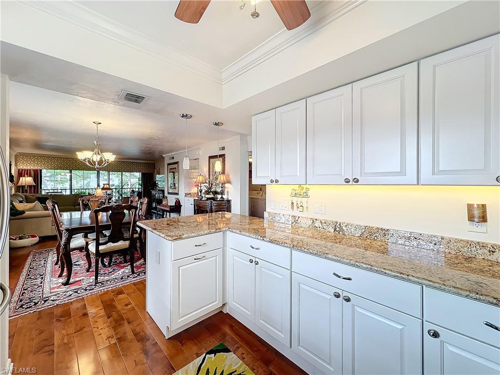 TIFFANY COURT - Residential