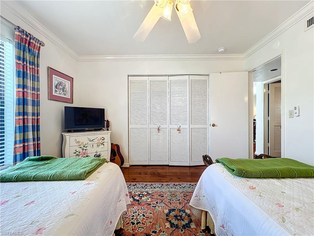 TIFFANY COURT - Residential