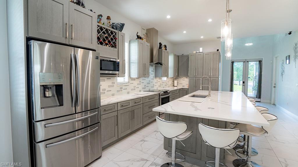 GOLDEN GATE ESTATES - Residential