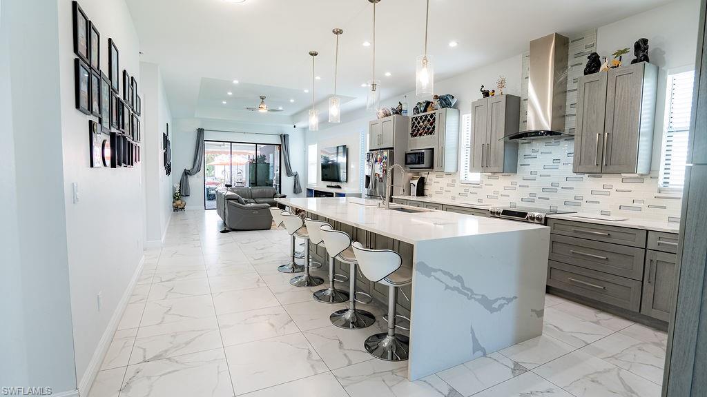 GOLDEN GATE ESTATES - Residential