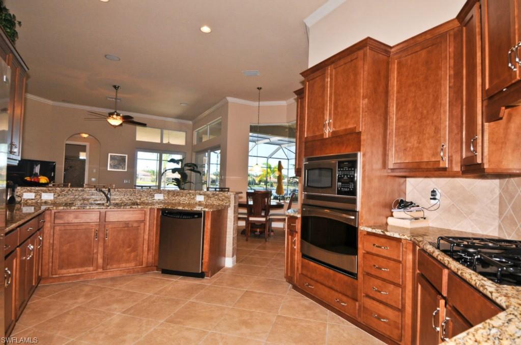 BELLE LAGO - Residential