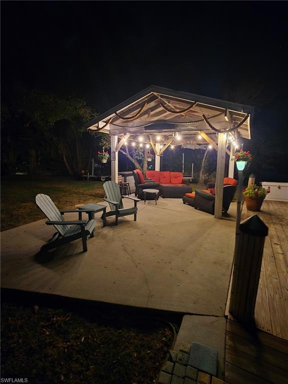 PARADISE SHORES - Residential