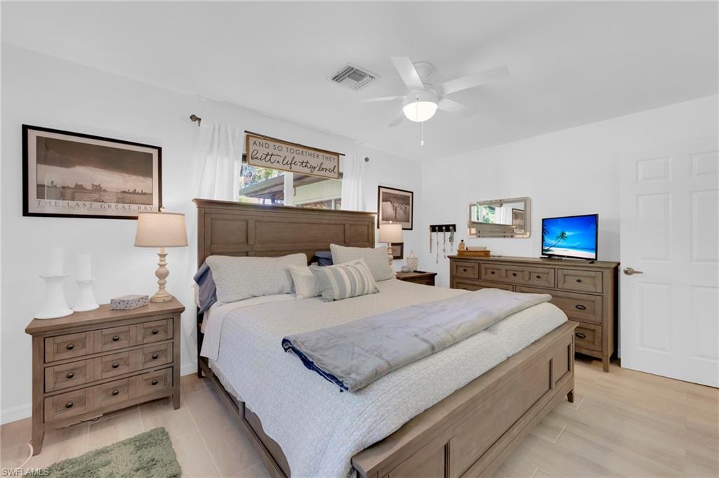 PARADISE SHORES - Residential