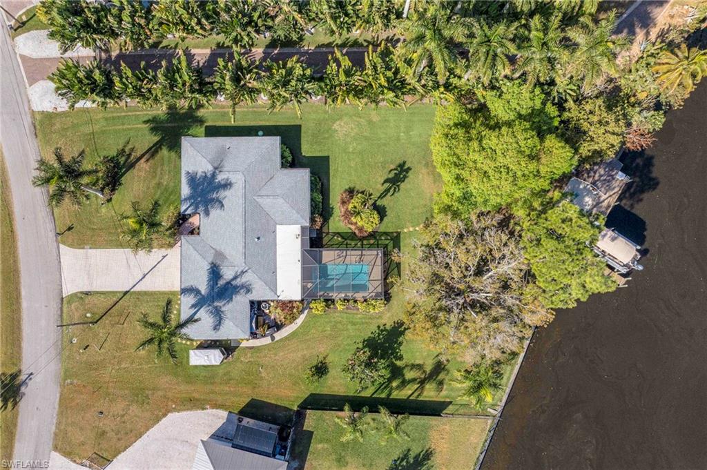 PARADISE SHORES - Residential