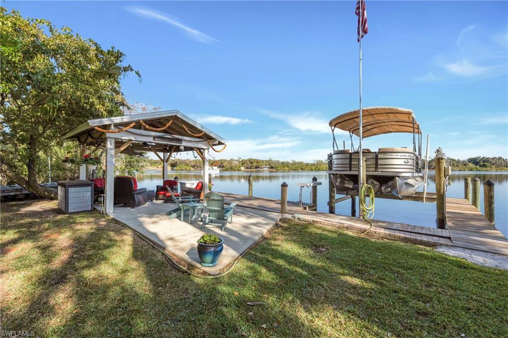 PARADISE SHORES - Residential