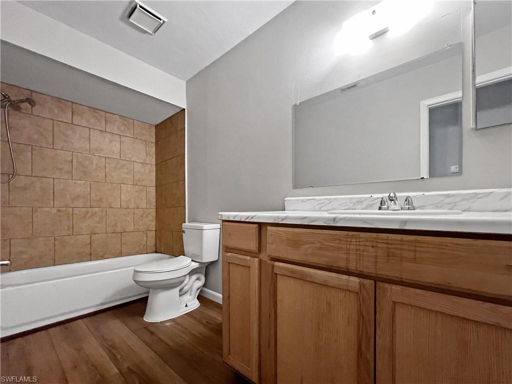 SAN CARLOS PARK - Residential Lease